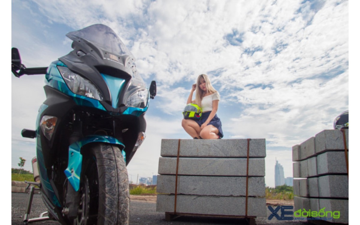 Ngắm Kawasaki Ninja 300 độ phong cách ZX10R tại Sài Gòn